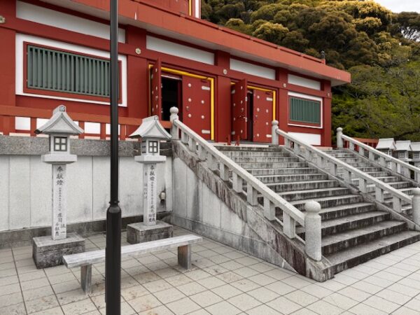 Front entrance of main hall at temple 23.