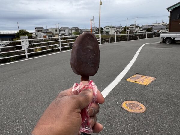 An ice cream bar treat in Kochi.