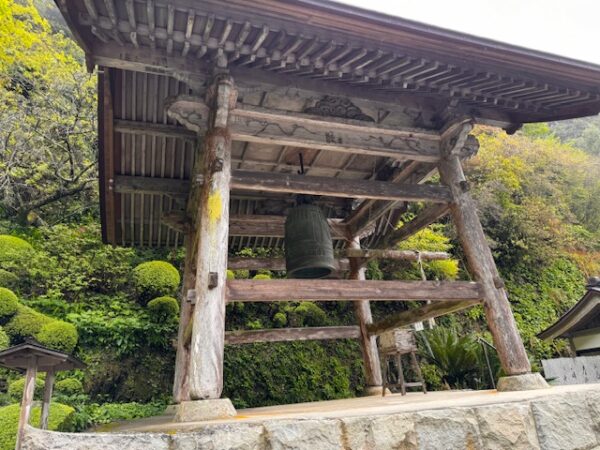 Bell tower at Kochi's sekishodera at no. 27.