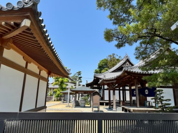 A stretch of buildings on temple grounds.