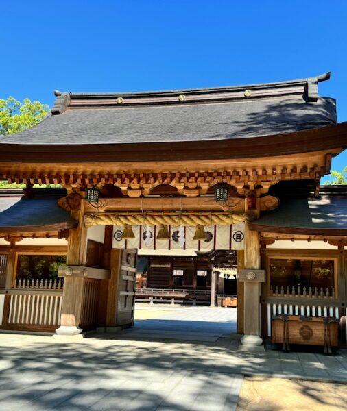 Oyamazumi Shrine gate.