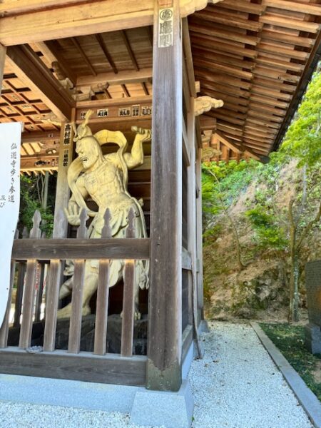 Nio guardians at a temple gate.