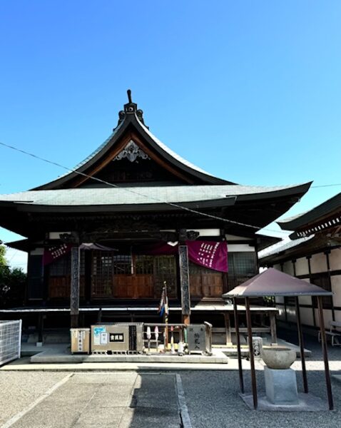 Temple hall with St. Mary, ane of the plundered treasures taken from a Spanish ship inthe 16th century.