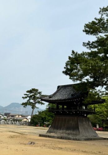 Skirted befry at Zentsu-ji temple.