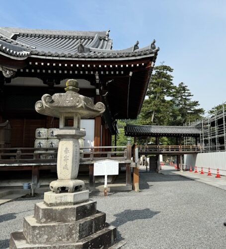 The Mieido at Zentsu-ji temple.