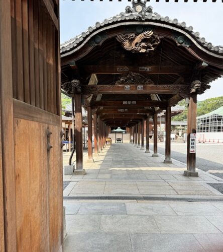 The corridor to the Mieido at Zentsu-ji temple.