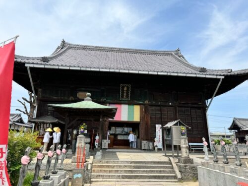 After Konzo-ji yemple, Main hall at temple 77.