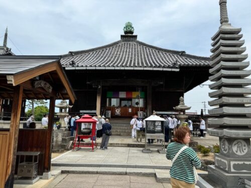 After Konzo-ji yemple, Daishido at temple 77.