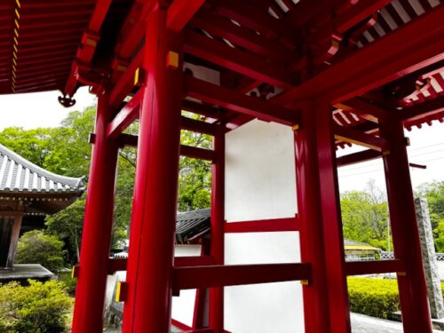 Close up of Yashima-ji temple gate.