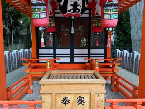 Inari shrine at Ikuta shrine in Kobe, Japan.4