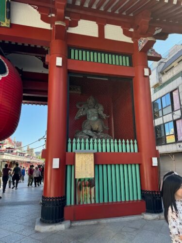 Nio guardian at main gate at Sensoji-temple.2