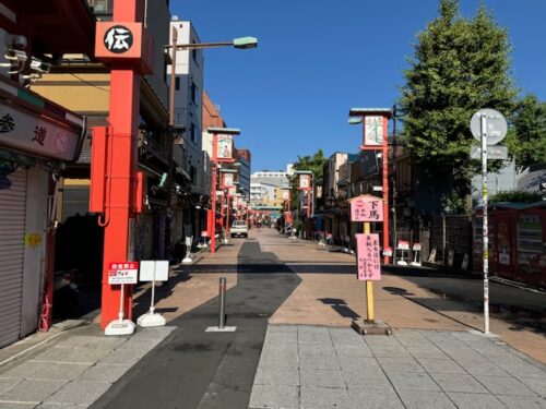 Shopping street in Senso-jo temple in Tokyo.2