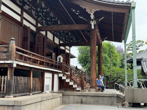 Main hall at Isshin-ji temple in Osaka.3